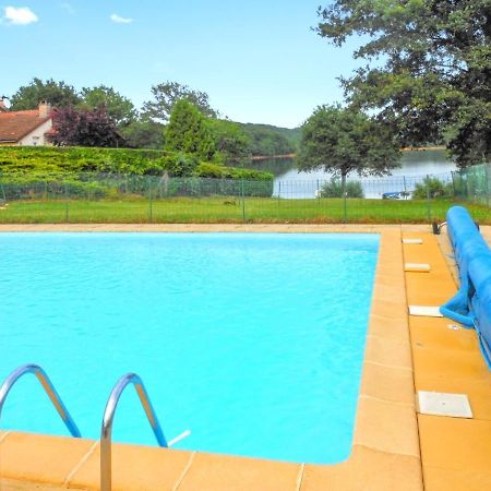 Chalet Charmant A Saint-Gerons Avec Piscine Partagee ภายนอก รูปภาพ