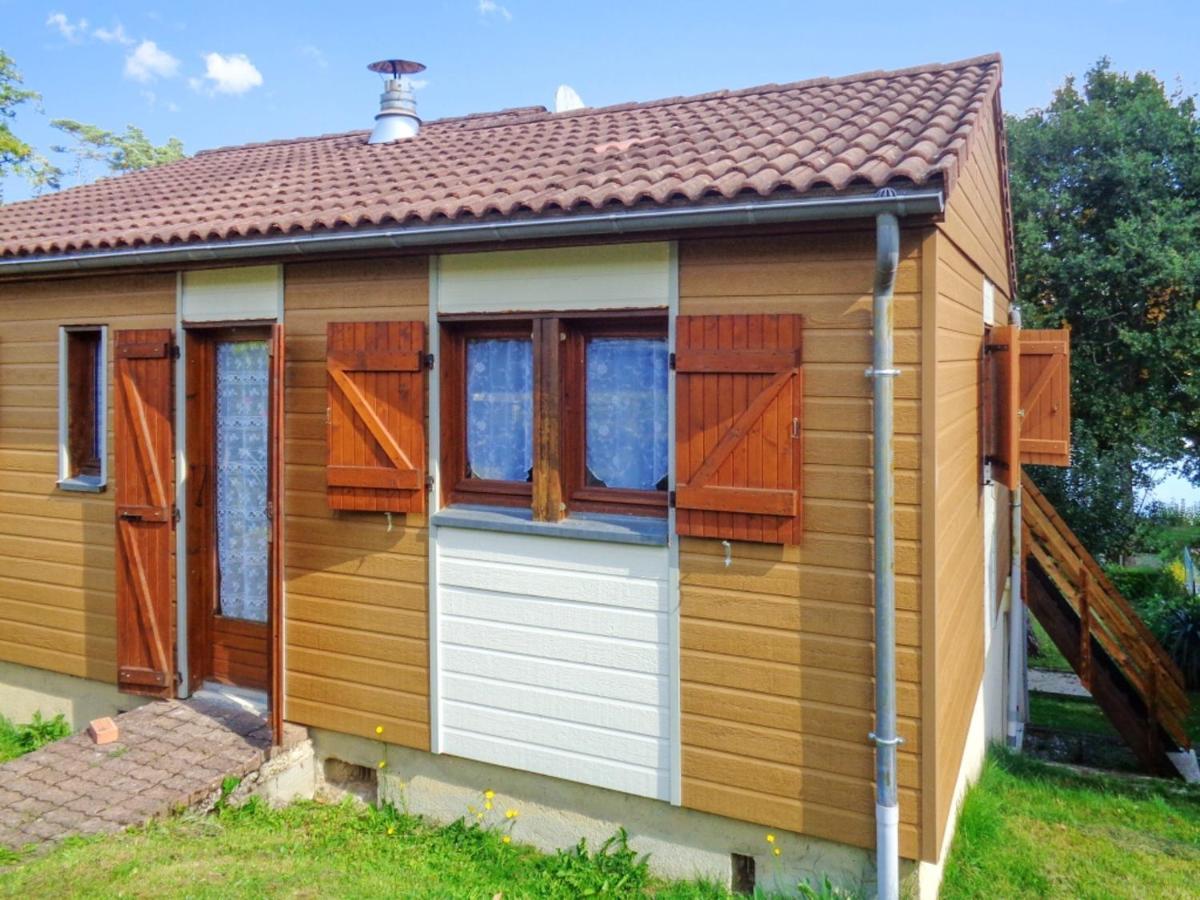 Chalet Charmant A Saint-Gerons Avec Piscine Partagee ภายนอก รูปภาพ