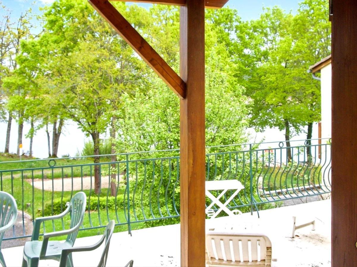 Chalet Charmant A Saint-Gerons Avec Piscine Partagee ภายนอก รูปภาพ